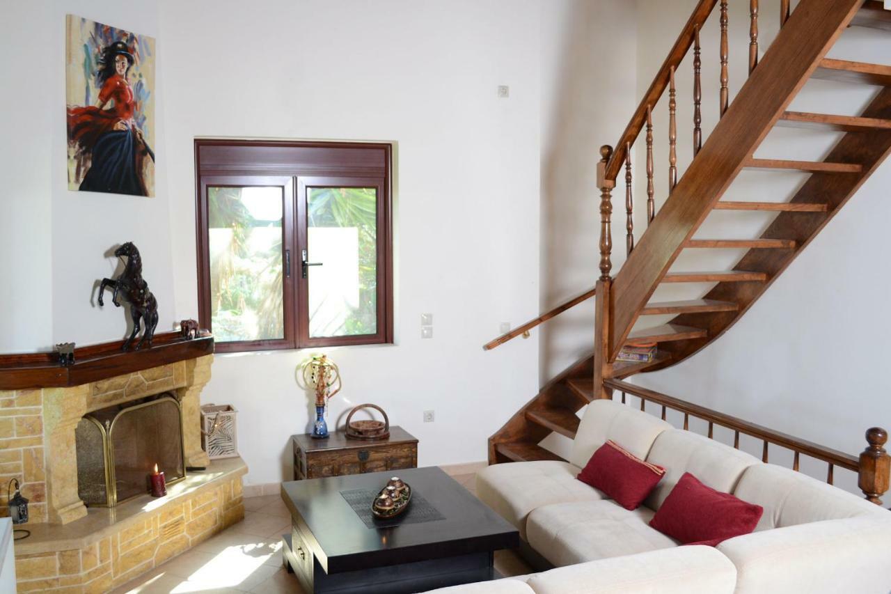 Villa Bella Loukisia Loukissia Exteriér fotografie